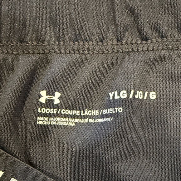 Under Armour Women's Black and White Athletic Shorts - Picture 2 of 5